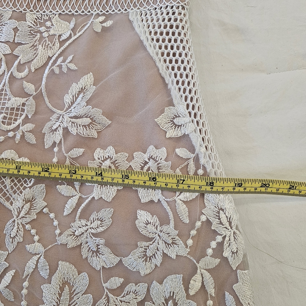 En Creme Lace Embroidery Sleeveless Mini Dress Woman's Large - Picture 13 of 16